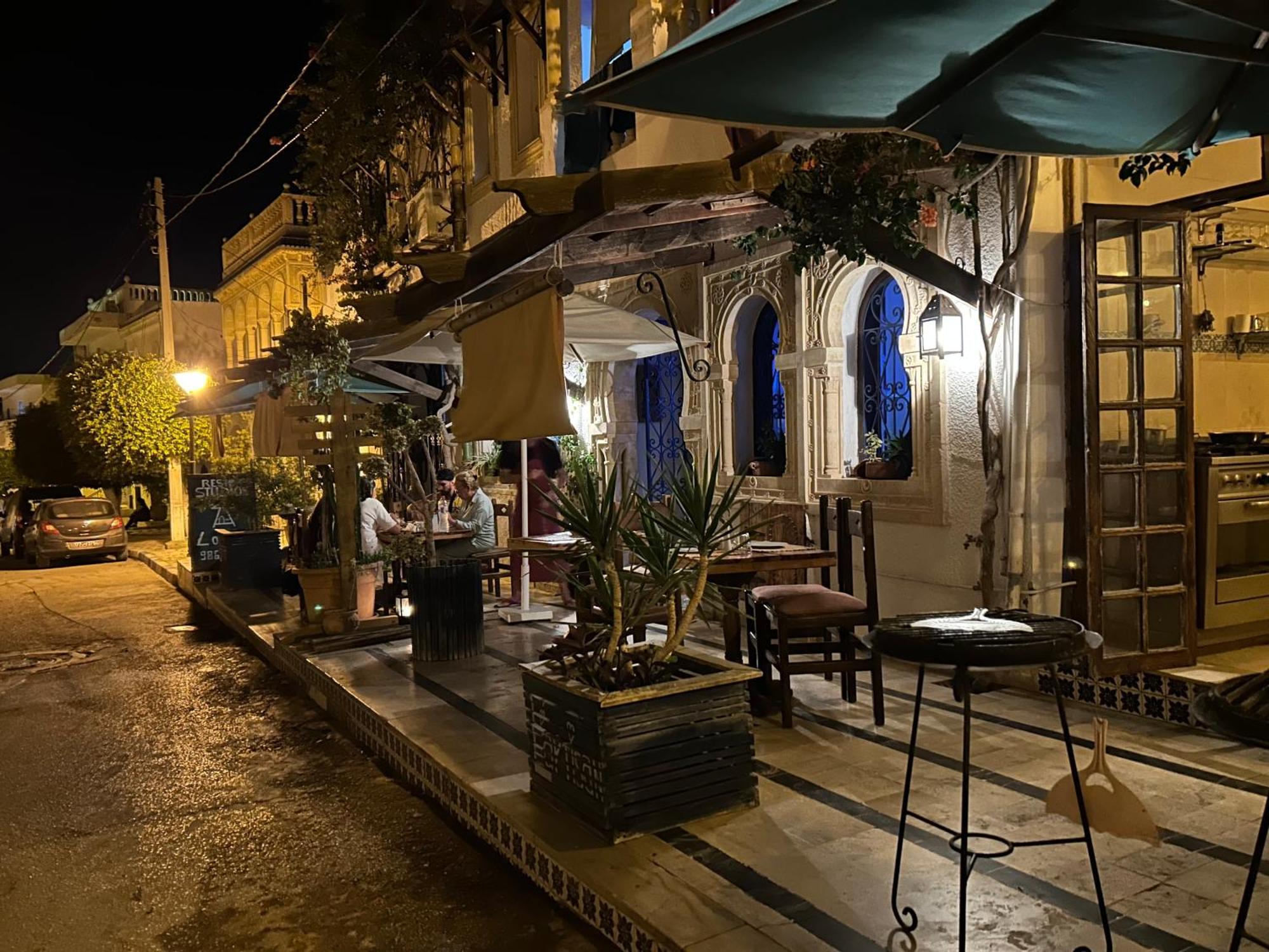 L'Artisan Harqalah Exterior foto