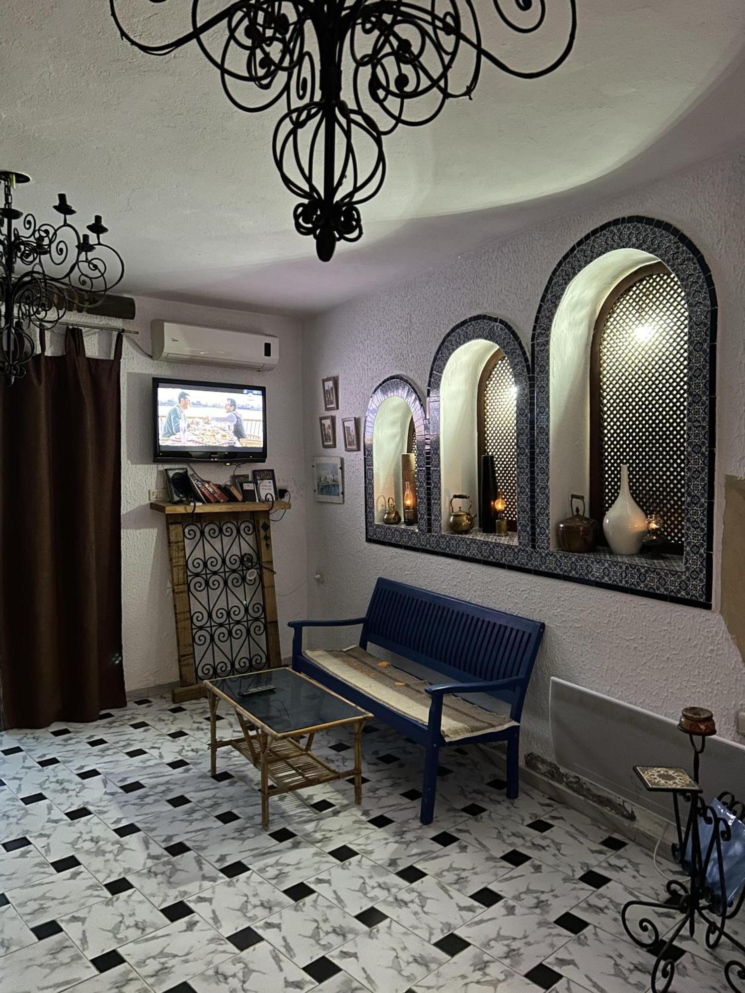 L'Artisan Harqalah Exterior foto