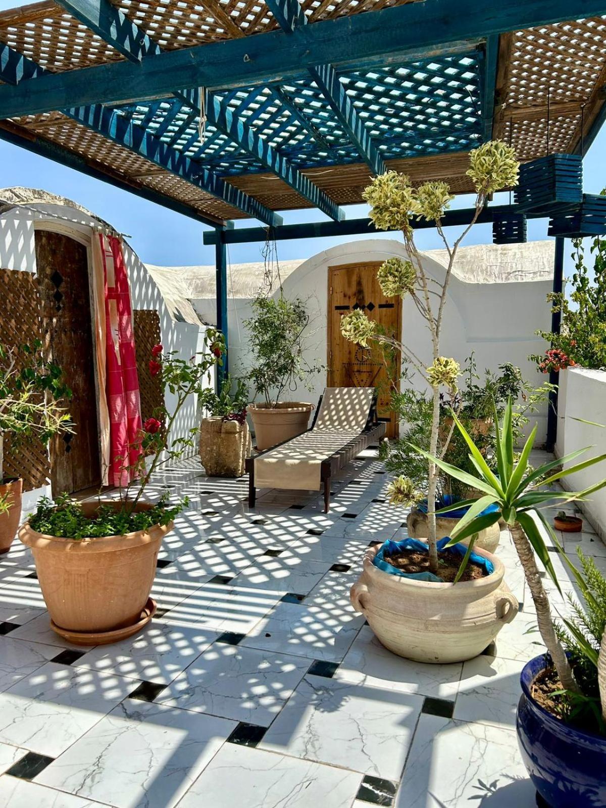 L'Artisan Harqalah Exterior foto